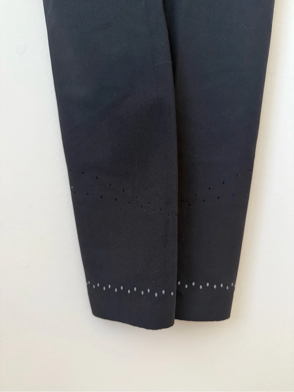 Lululemon Zoned In Tight 27” Black Size 2